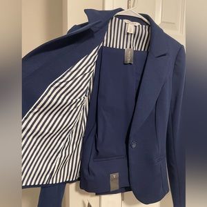 NWT WHBM blue suit jacket & pants separates set, blazer size 6 pants size 4 slim